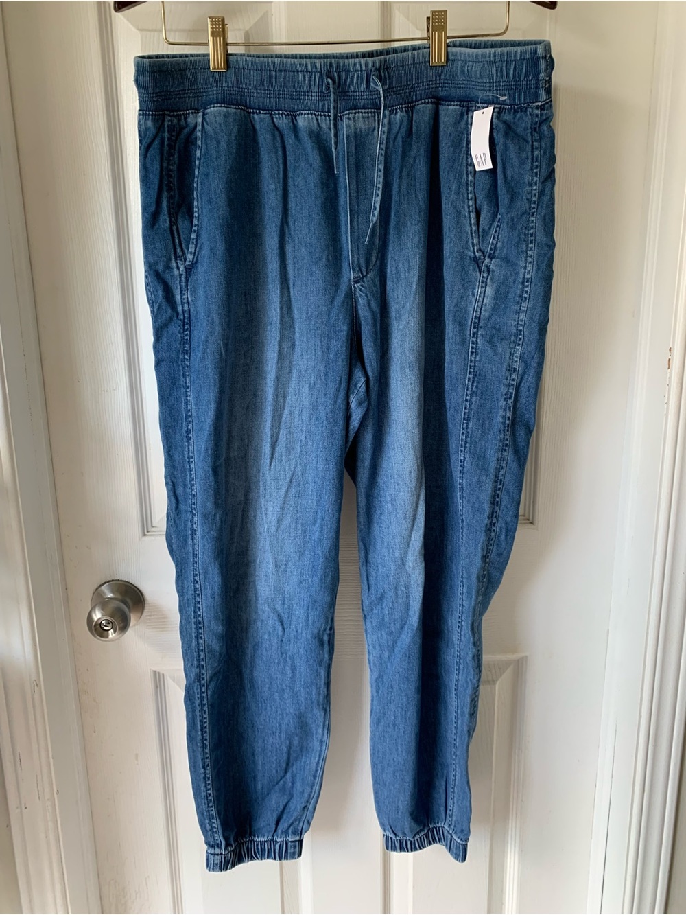 NWT Gap denim joggers  L